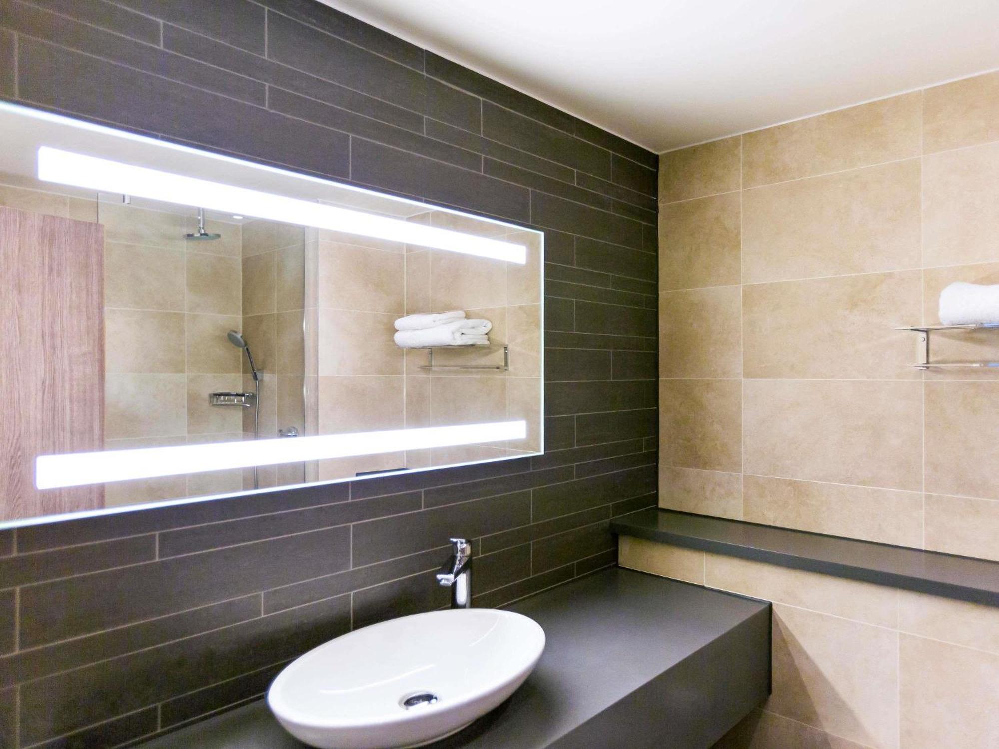 Mercure Dartford Brands Hatch Hotel & Spa Ash  Extérieur photo